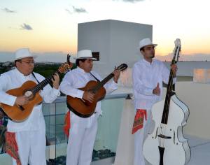 Yucatan trio at cocktail hour