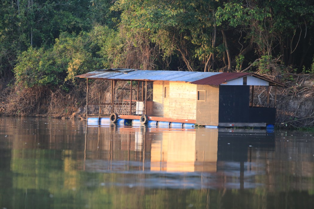 Fishing camps near Caceres